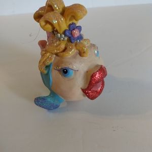 Meet your Posher, Lindy